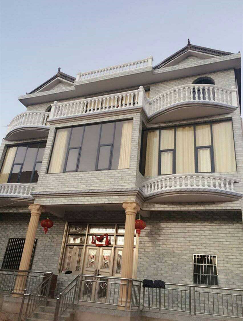 晒晒我家农村自建房，内部装修简单，被表姐嘲笑：驴粪蛋表面光