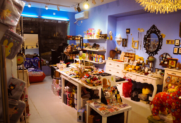 想开饰品店如何找货源合作进货,经营潜规则