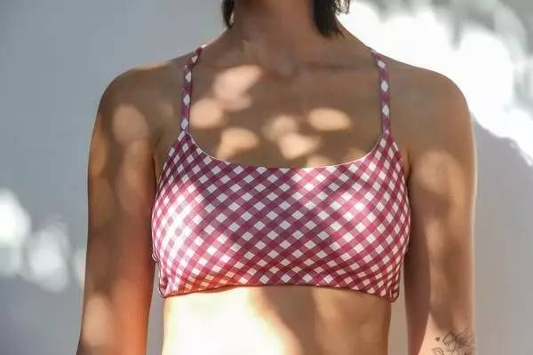 夏天必备的高颜值泳衣上下装,好看不贵的泳衣还能当外衣穿男士