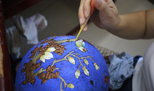 掐丝珐琅景泰蓝画法,景泰蓝掐丝珐琅是最具特点的