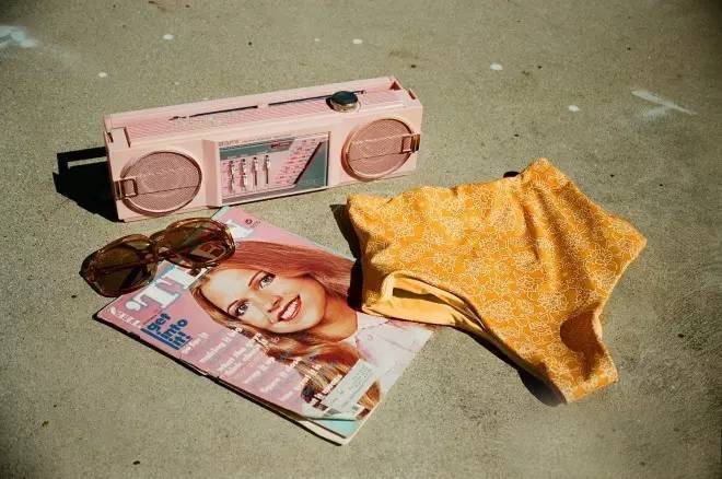 阳光沙滩海浪泳衣好看吗,夏季海边沙滩防晒泳衣