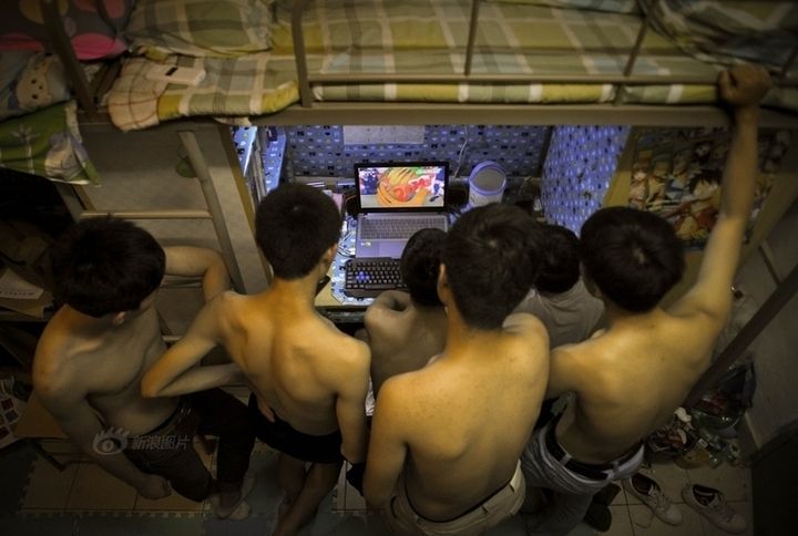 足坛经典空翻克洛泽,世界杯足球场上感动瞬间