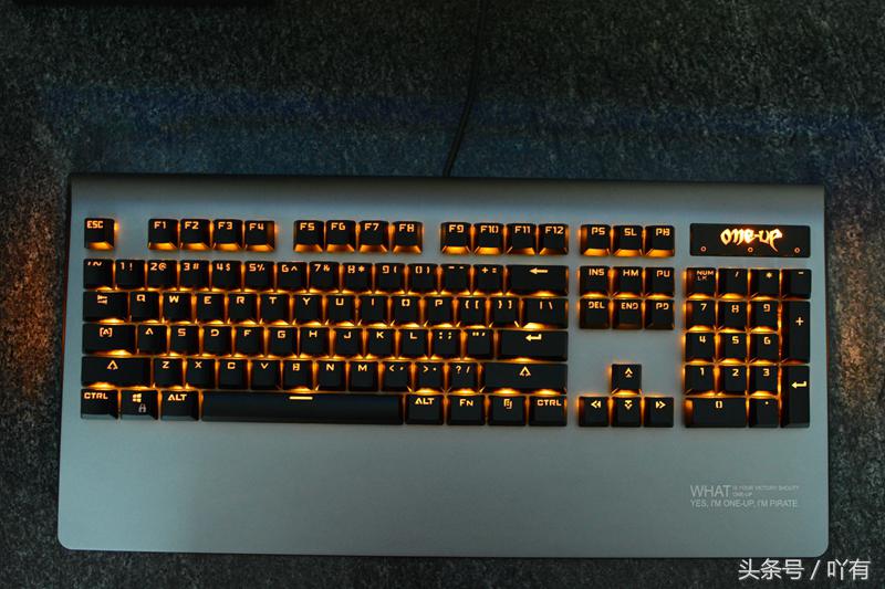 最帅的有弧度的机械键盘,性价比最高的入门级机械键盘