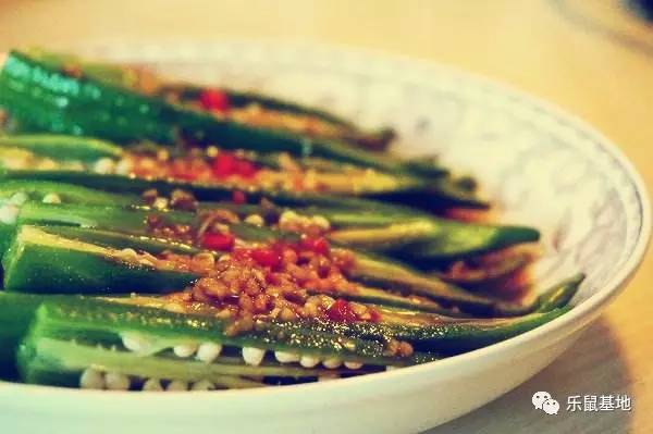 小秋葵有什么好吃的,夏天要多吃秋葵教你新吃法