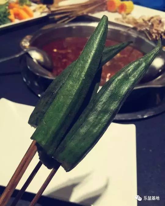 小秋葵有什么好吃的,夏天要多吃秋葵教你新吃法