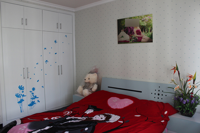 有十字绣如何装饰婚房,十字绣房子客厅装饰