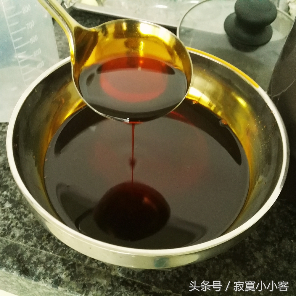 特点网红小吃柳州螺蛳粉的培训教程之三：专用辣椒红油的制作方法