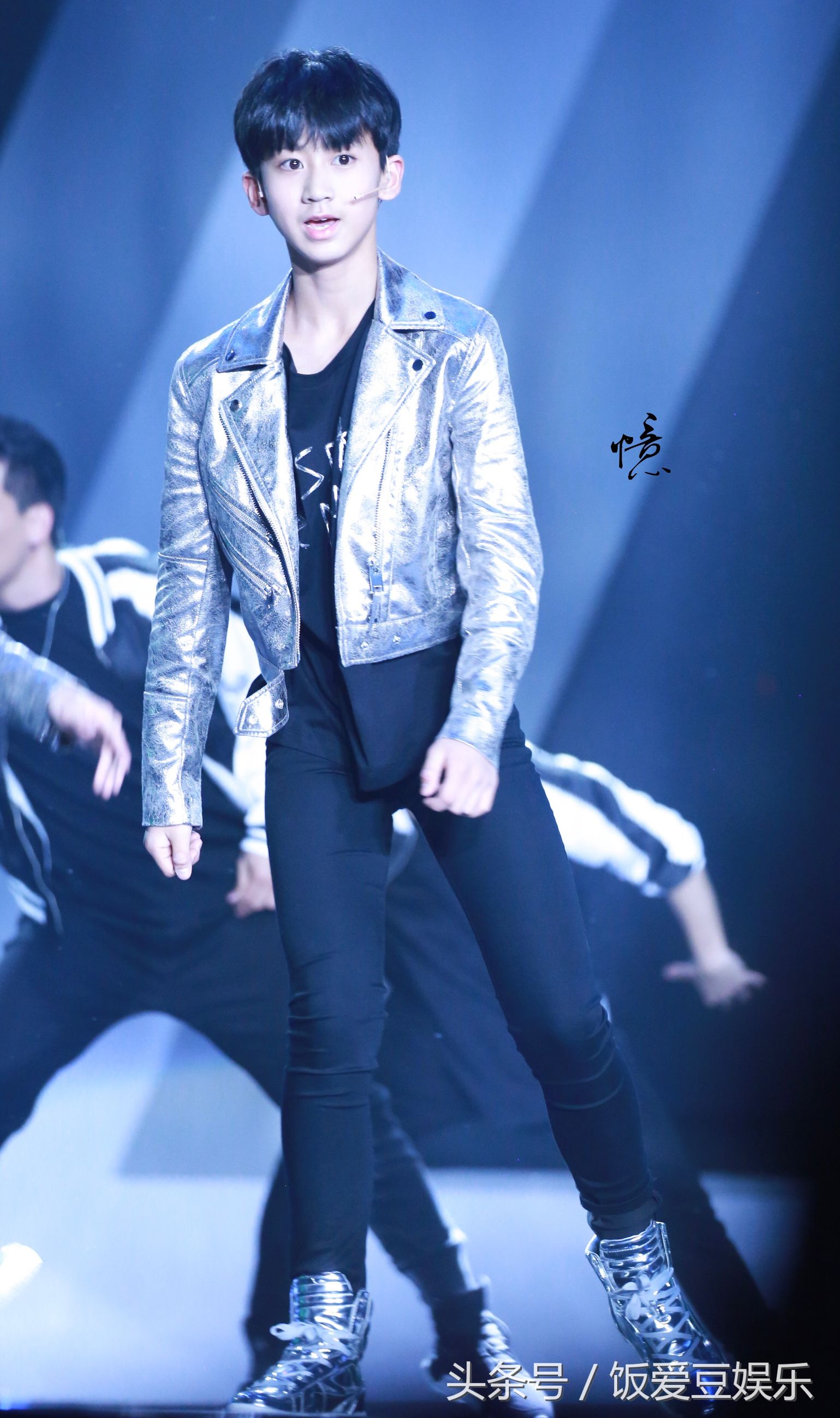 时代是属于我们每一个人的,时代是属于你们的