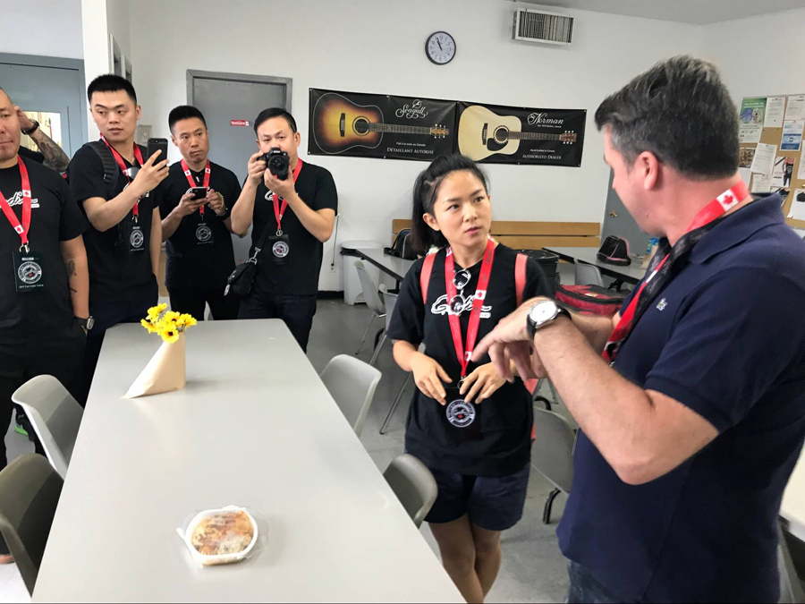 极速快报：弘力乐器2017加拿大Godin吉他工厂参观第一天精彩视频