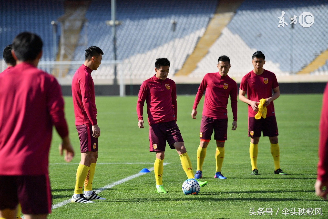 郑智缺阵首发看里皮赐给武磊郜林搭档锋线的冲锋秘诀国足踢出自信就能拿下今晚的胜利马六甲将是福地