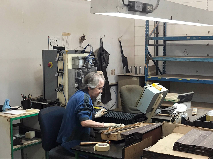 极速快报：弘力乐器2017加拿大Godin吉他工厂参观第一天精彩视频