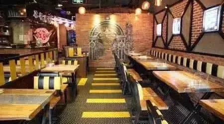 挑战一年开300家烧烤店,冰城串吧烧烤