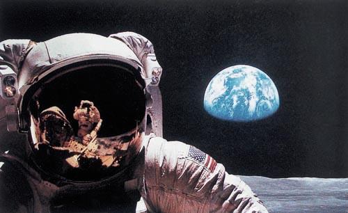 阿波罗登月到底是不是骗人的,阿波罗登月背后的真正原因