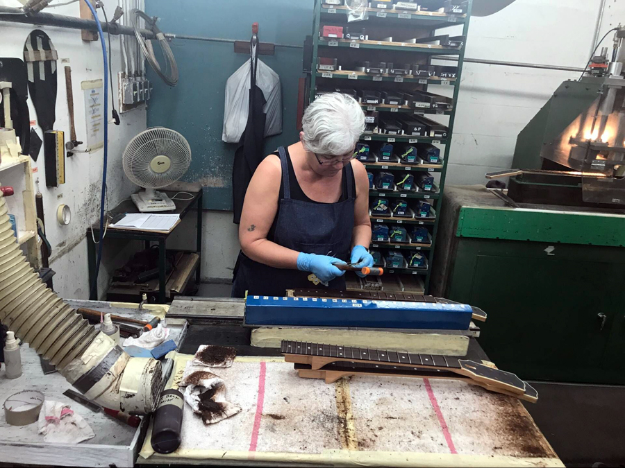 极速快报：弘力乐器2017加拿大Godin吉他工厂参观第一天精彩视频