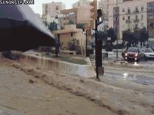 逗比搞笑：厂里刚来了一漂亮妹子，我和同事打赌谁先能让那妹子说喜欢你，输了请吃饭