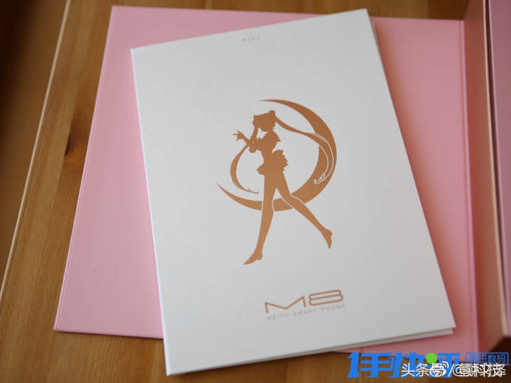 这款手机比小米6光荣9更火，国外售价可买10部iPhone8！