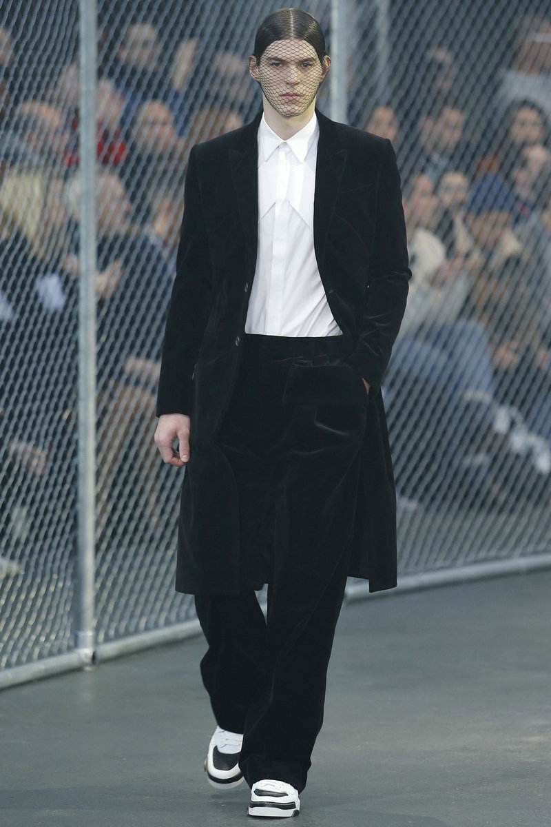 法国男装品牌大全图片,法国男装品牌大全