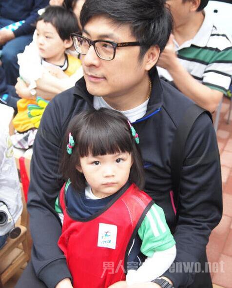 王诗龄调侃英语视频,王诗龄秀流利英文解题