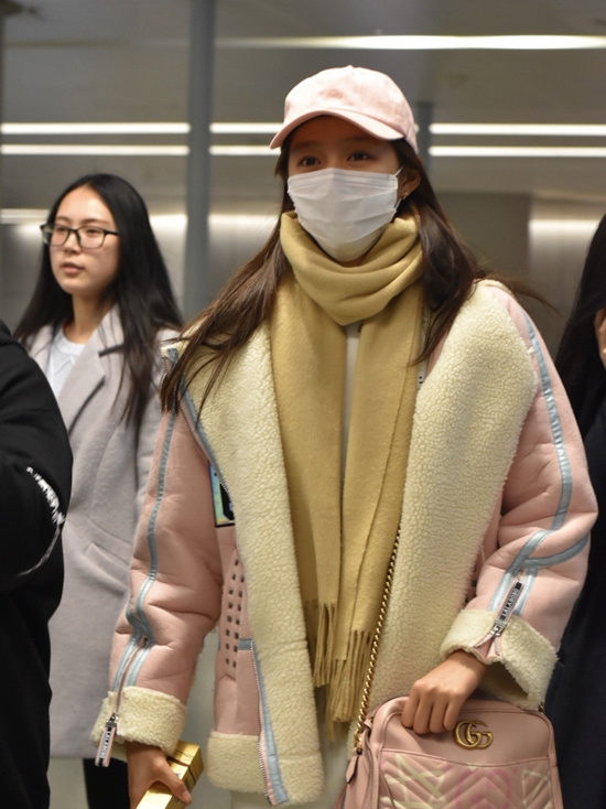 杨幂吴亦凡陈伟霆唐嫣等明星街拍最爱戴的棒球帽，竟来自这些潮牌，你知道几个？