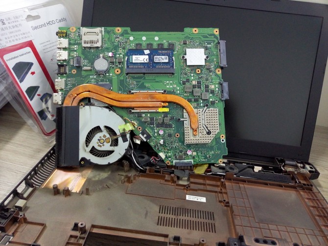 华硕笔记本k450拆机清灰教程,华硕笔记本k550j怎么换硬盘