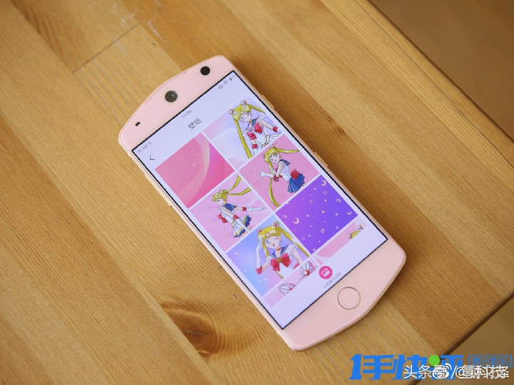 这款手机比小米6光荣9更火，国外售价可买10部iPhone8！