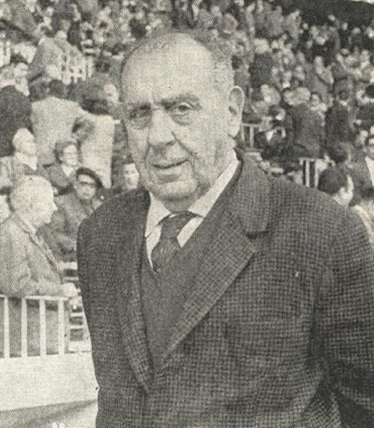 西甲地理分布,西甲足球场地标准尺寸