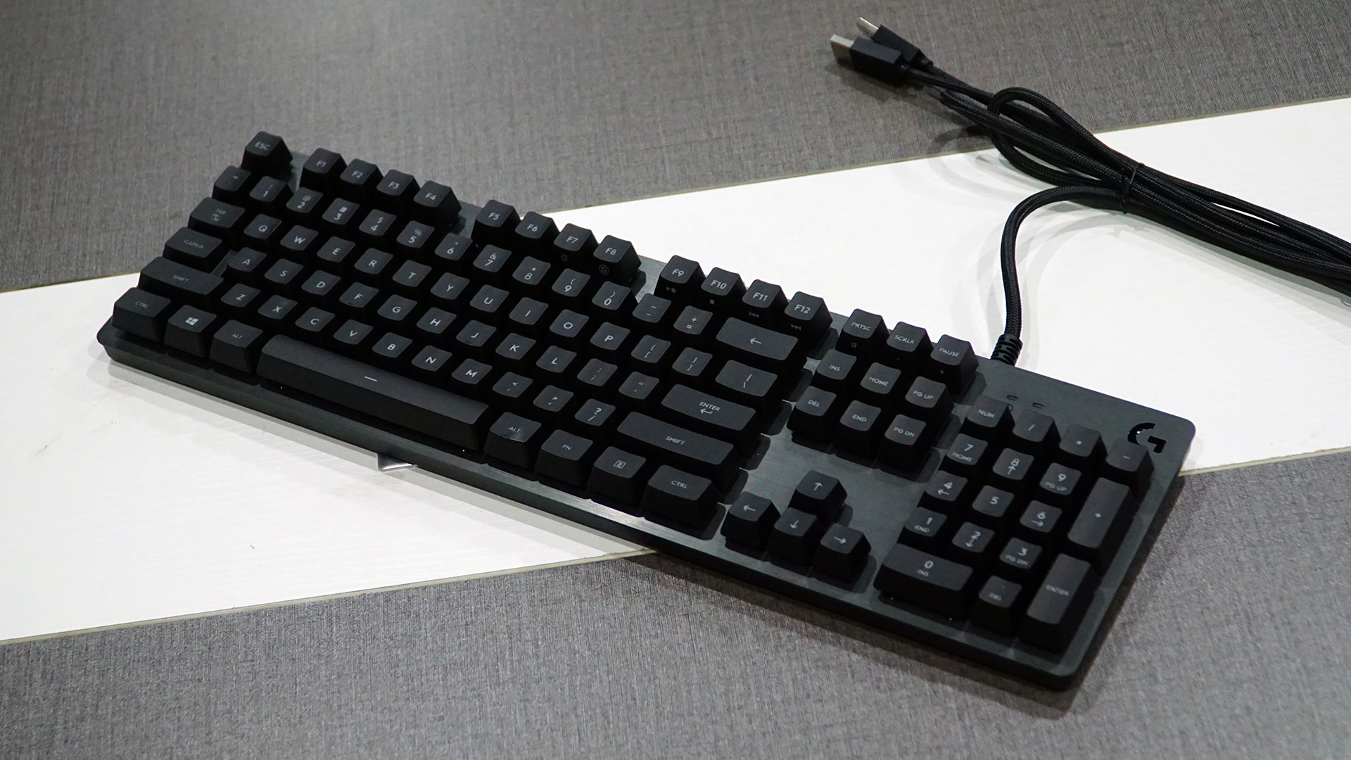 罗技超薄键盘,罗技g413和g610键盘对比