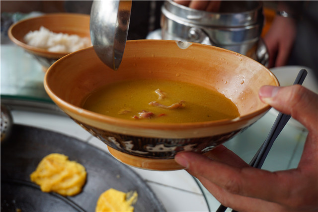 成都柴火鸡烤全羊江湖菜,岳塘区湘江小院烤全羊