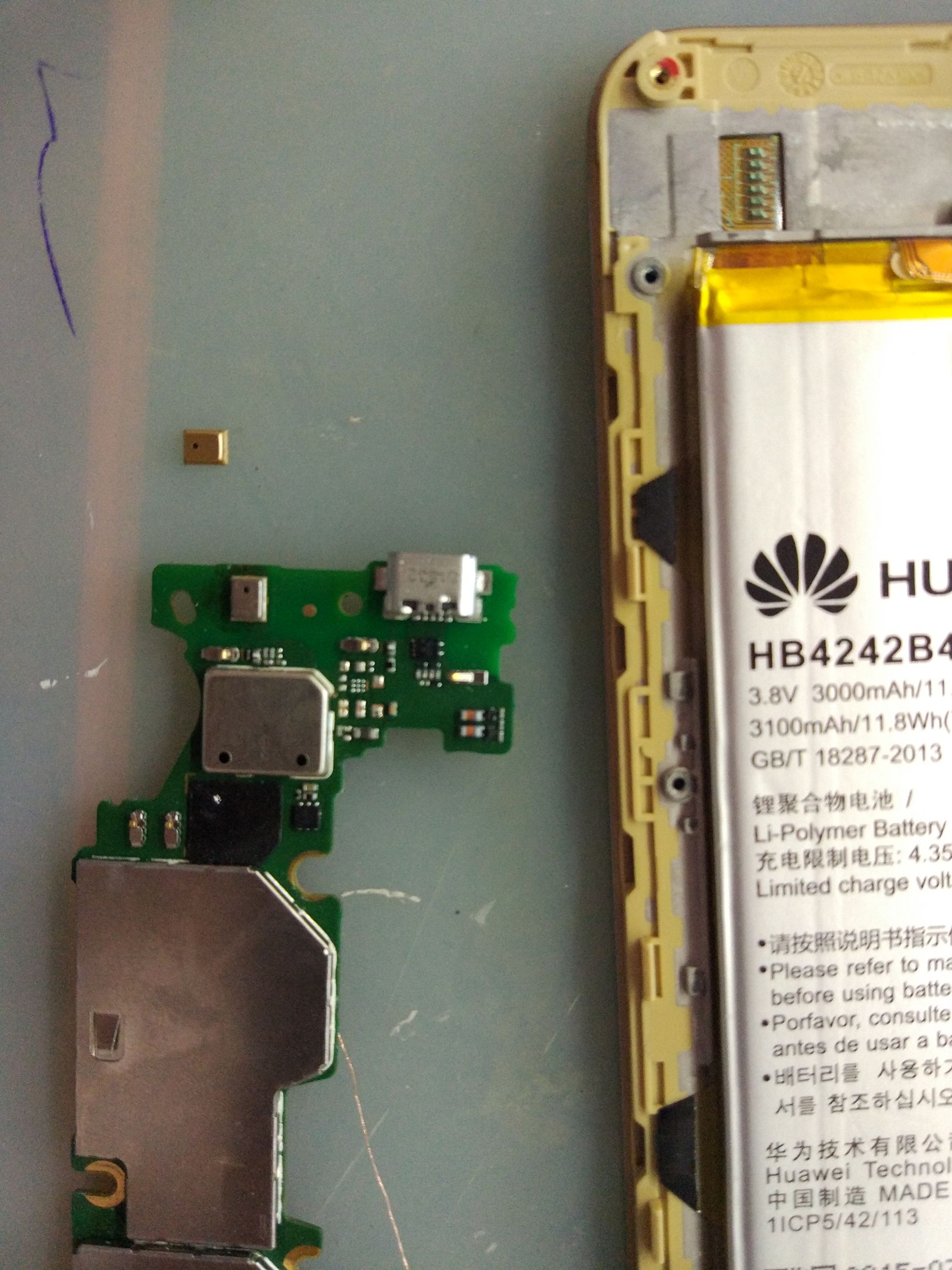 光荣4x开机故障维修,华为手机光荣4x一直开不了机