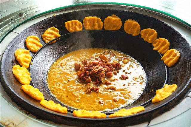 成都柴火鸡烤全羊江湖菜,岳塘区湘江小院烤全羊