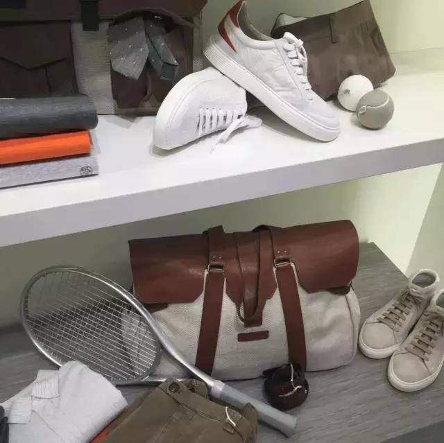 男士如何买衣服,男士买衣服搭配顺序表