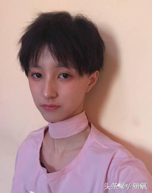 那些留短发的网红，居然辨识度统一比长卷发网红高！比如这个水原希子和王大陆的综合体