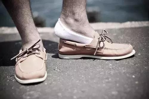 男人穿袜子注意什么卫生,男人夏天穿肉色袜子好吗