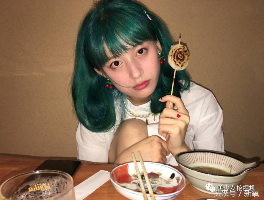 那些留短发的网红，居然辨识度统一比长卷发网红高！比如这个水原希子和王大陆的综合体