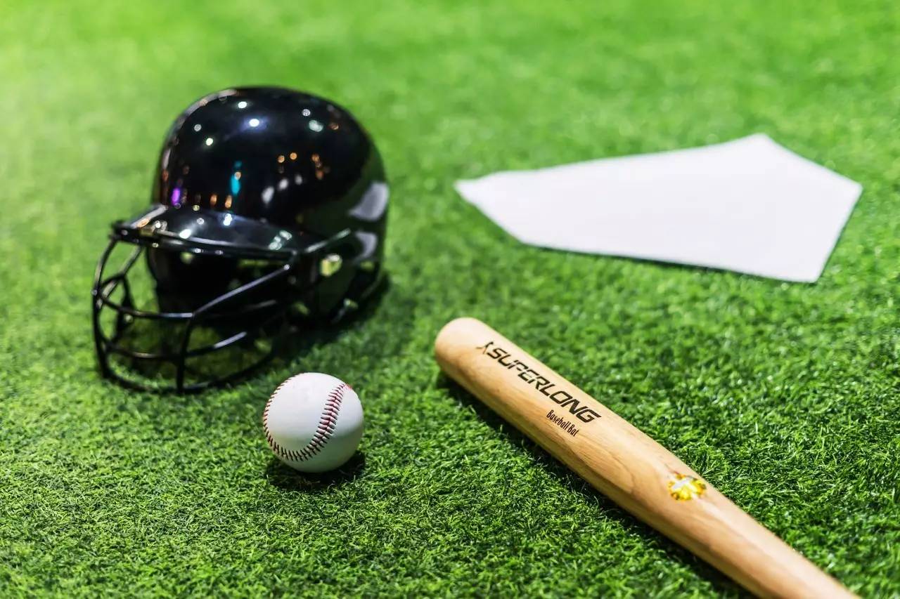 霸道总裁、米其林一星、西南第一，这家棒球餐吧到底什么来头？