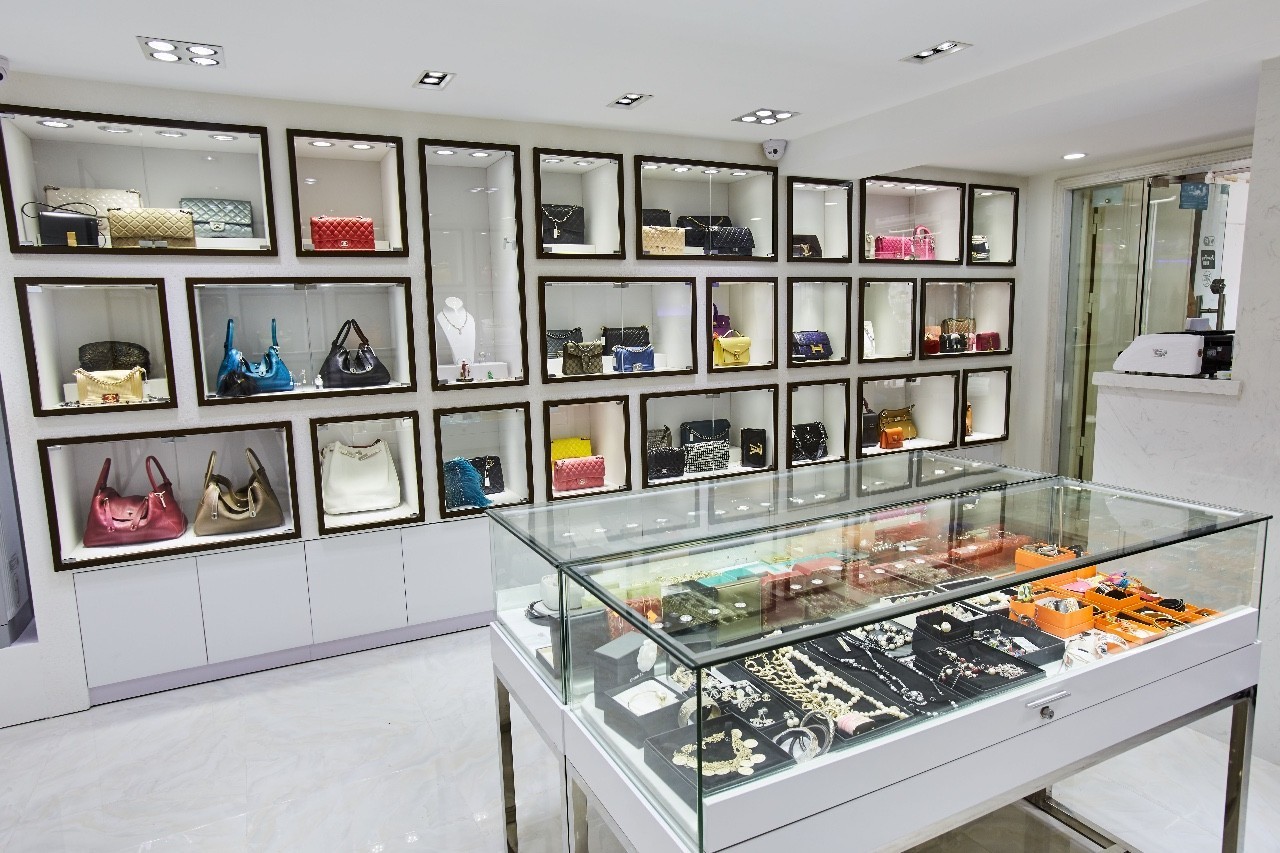 上海二手奢侈品回收实体店,上海妃鱼二手奢侈品