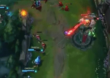 [动图集锦]五杀过后惨被针对JDG不敌苏宁，lwx大嘴融化女警