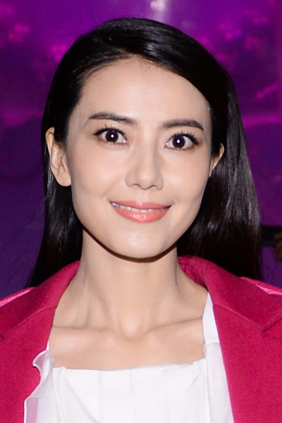 李沁牙齿黄不黄,李沁以前的牙齿有多黄