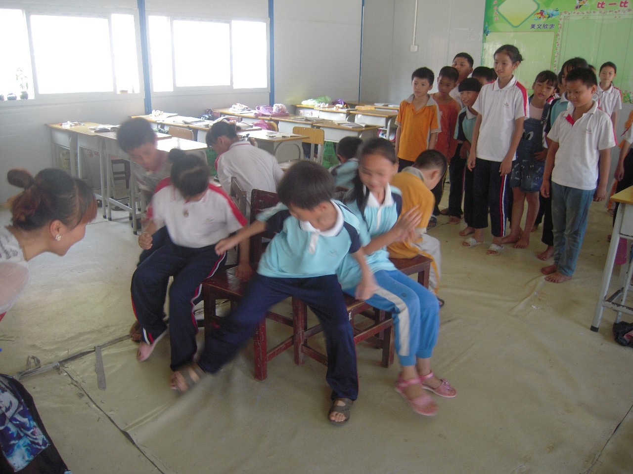 六一戴红领巾仿佛自己回到了童年,戴红领巾庆祝六一