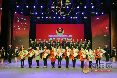 让马强精神永驻警营