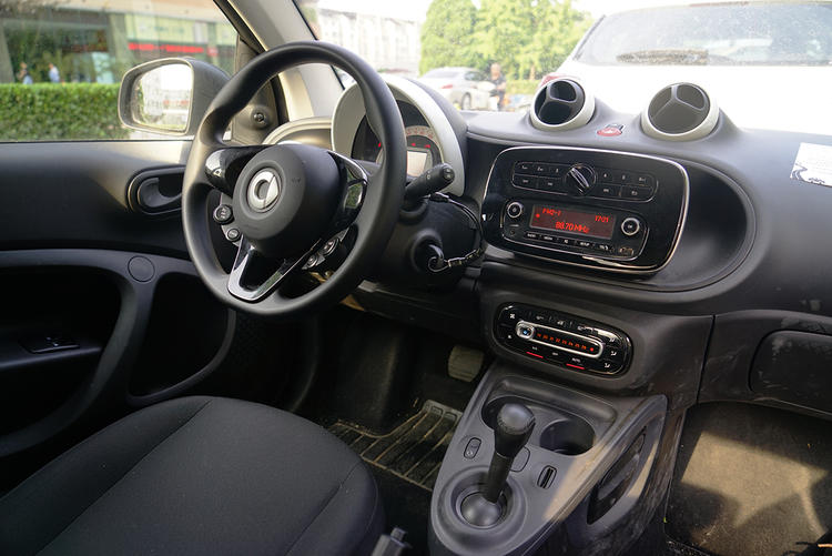 扫码式的共享汽车,扫码的共享汽车