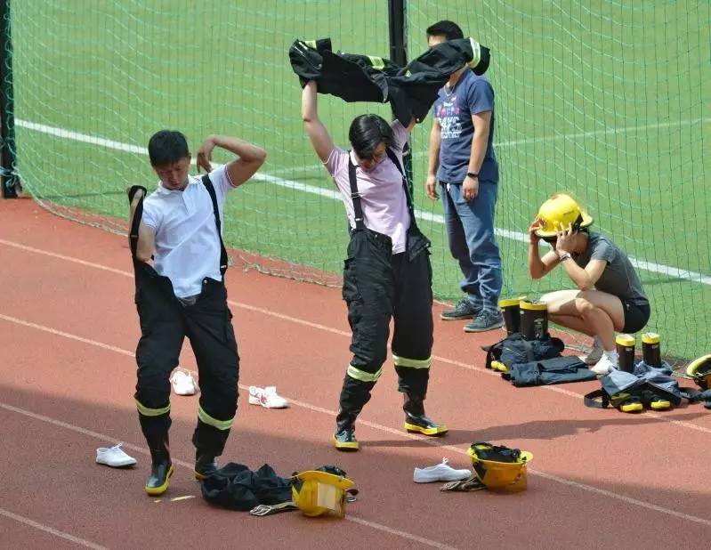 追求卓越勇争第一,追求卓越勇创先锋