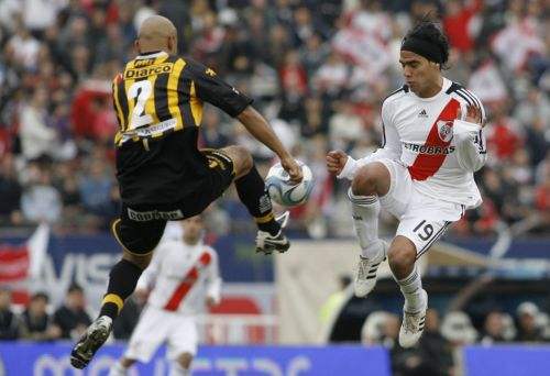 盘口分析：阿根廷甲-机构对防御队支持加深，客队没机会《赢盘公社》