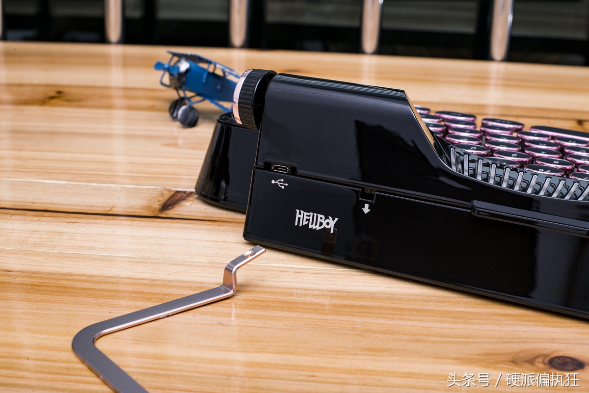 樱桃有一款铁的机械键盘,樱桃新款机械键盘