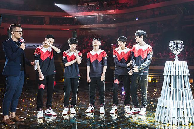 IM官博石乐志？嘲讽WE引发网友众怒：垃圾鼠标队，滚出LPL