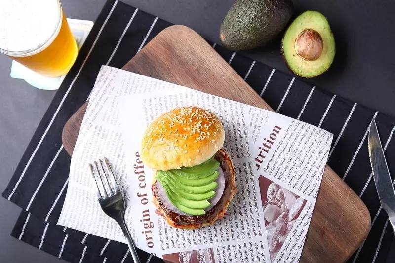 霸道总裁、米其林一星、西南第一，这家棒球餐吧到底什么来头？