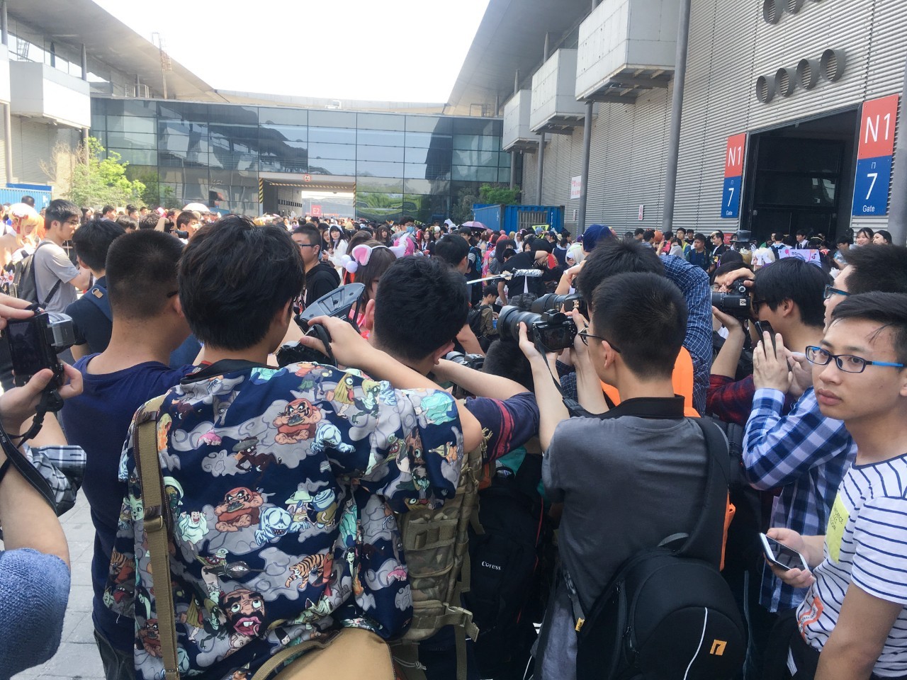 哗众取宠漫展,广州漫展哗众取宠