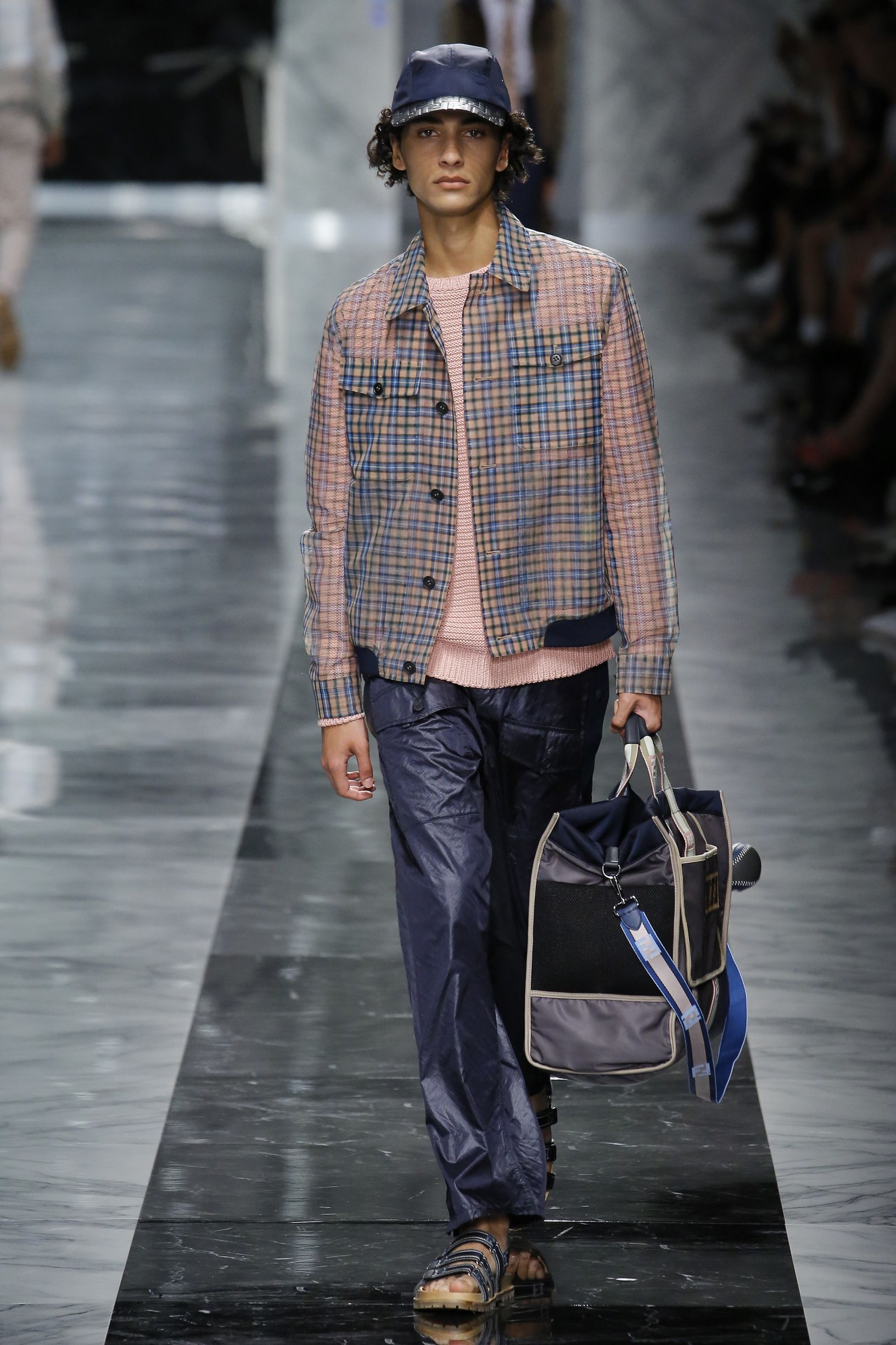 fendi男装2018,fendi2018春夏款男装