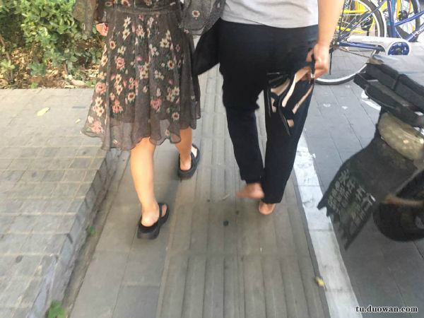 《每日一乐》2017港姐首轮面试开始颜值参差不齐颜值让人心情复杂