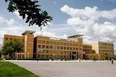 各位报考考生及各位校友请收下这份高校履历